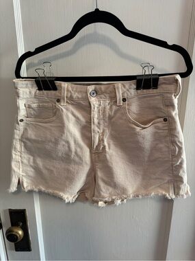 American Eagle Outfitters Light Cream Denim Frayed Hem Mom Shorts